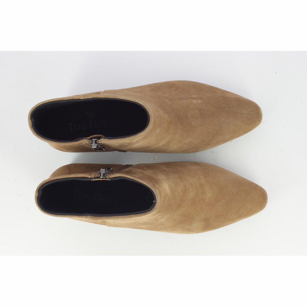 MICHELA-CAMOSCIO-SIGARO - immagine 2