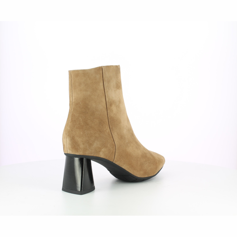 MICHELA-CAMOSCIO-SIGARO - immagine 5